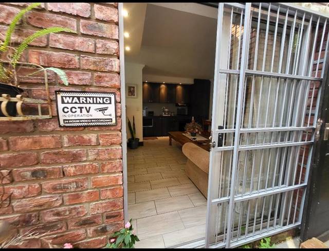 2 BEDROOM PROPERTY TO RENT IN LOVEMORE PARK